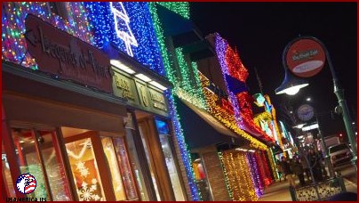 10 Awesome Christmas Lighting Ideas to Boost Your Small Business